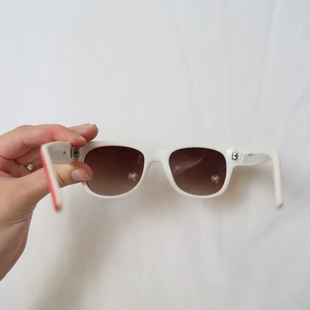 GAP red wayferer acrylic sunglasses